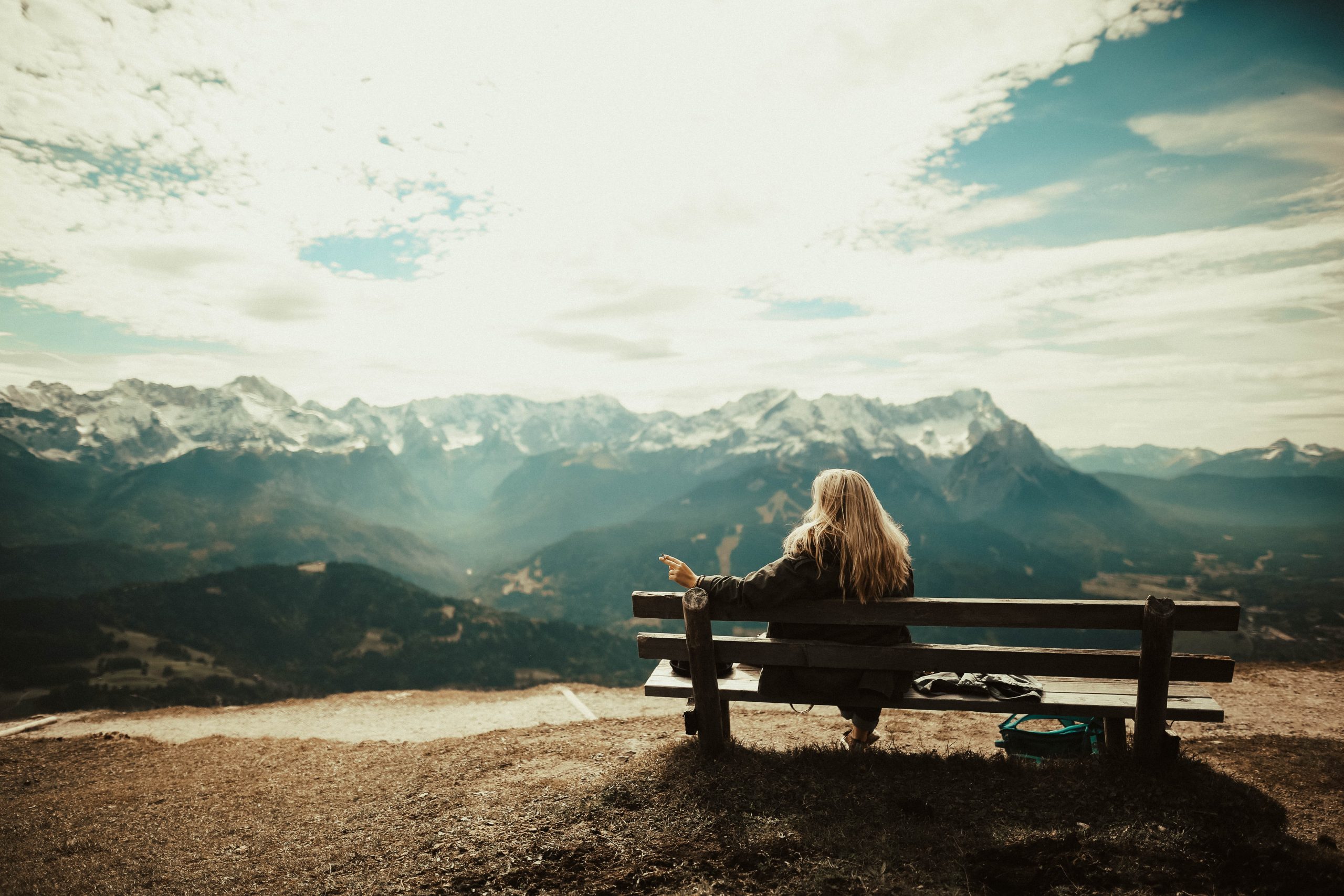 5 Reasons You Deserve to Be Happy
